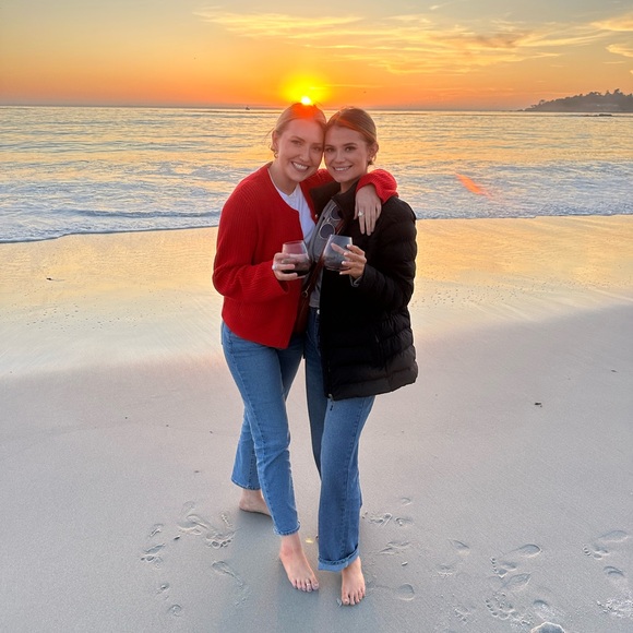 Meet your Posher, Emily - Picture 4 of 4